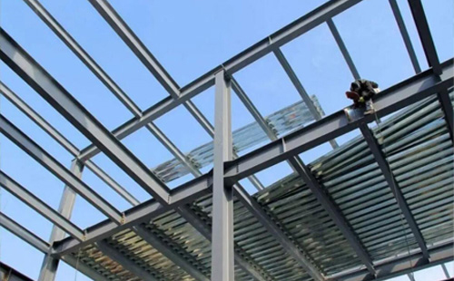 兰州钢结构加工中的切割与钻孔精度控制要点